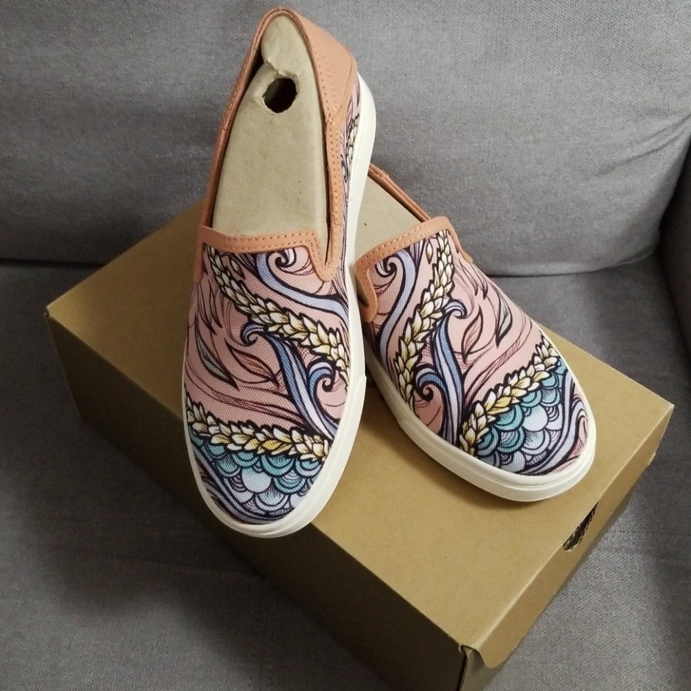 OluKai Kailua Hoa Slip On Shoes Size 7.5